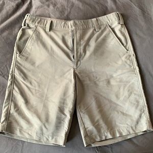 Under Armour Shorts (Golf)